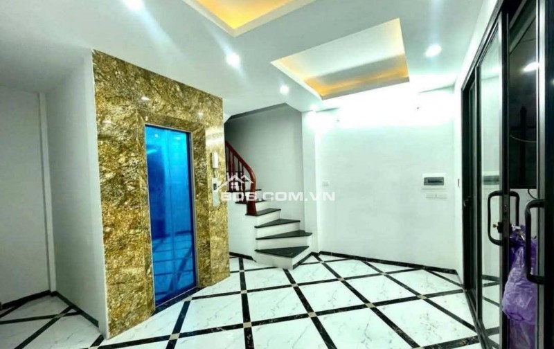SIÊU PHẨM TÔN THẤT TÙNG_ NHÀ MỚI_THANG MÁY_ DÒNG TIỀN CỰC TỐT_ GIÁ SIÊU ĐẸP