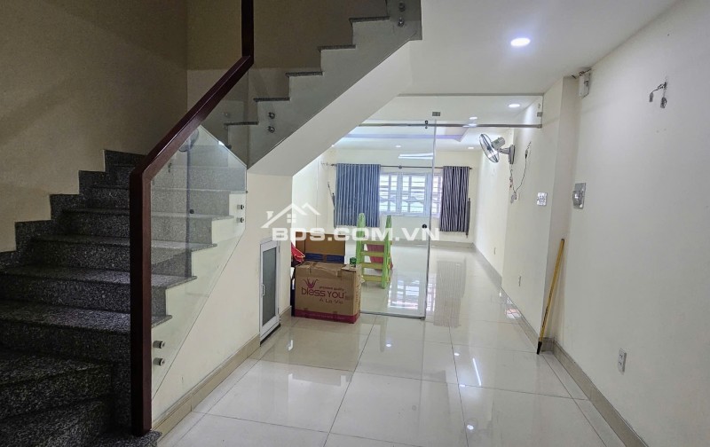 SIÊU PHẨM NHÀ 5 TẦNG NGUYỄN VĂN LINH, Q7 – GIÁ Chỉ 13,8 tỷ TL.