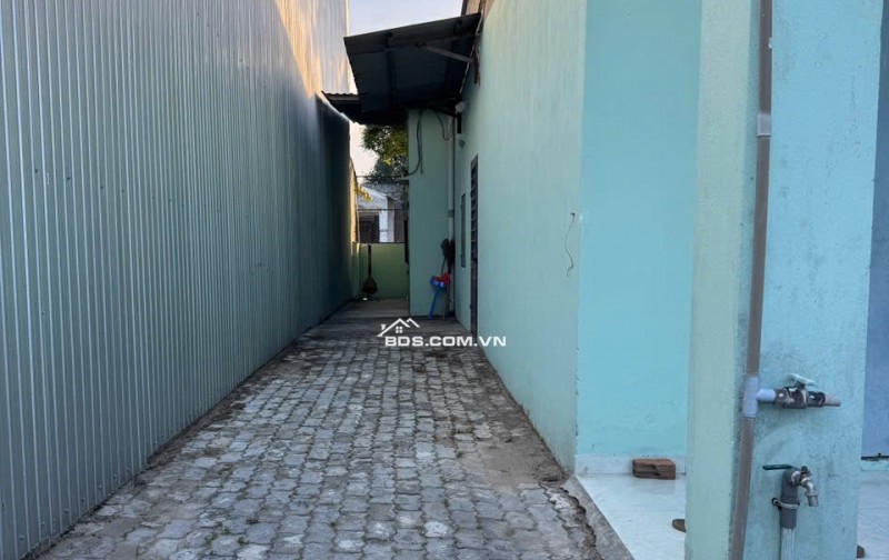 Bán lô đất diện tích 6,1 x 25 (152,3m2) vuông vứt sát Làng Đại Học Đà Nẵng
