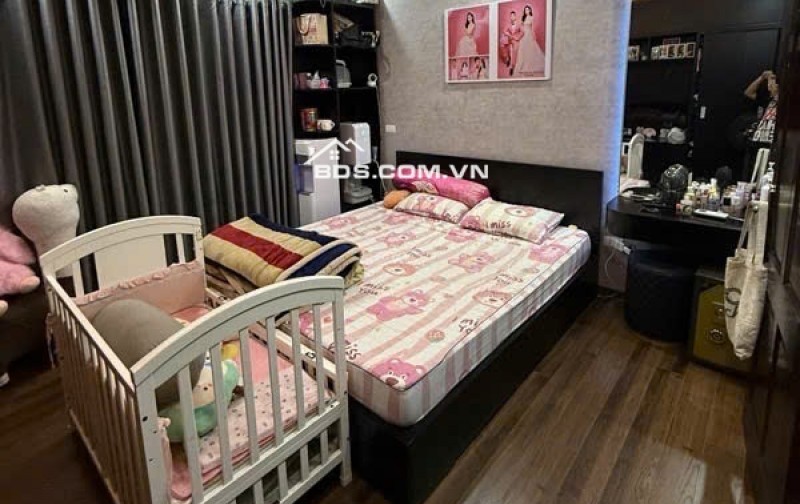 Bán nhà Kim Giang 39 m2 x 5 tầng, 7,25 tỷ, nhà 2 mặt tiền