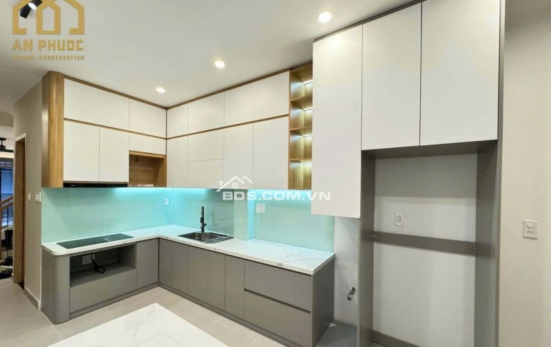 CẦN TIỀN BÁN GẤP CĂN NHÀ 1 TRỆT 2 LẦU THIẾT KẾ SANG TRỌNG, BÁN NHANH CHO KHÁCH THIỆN CHÍ