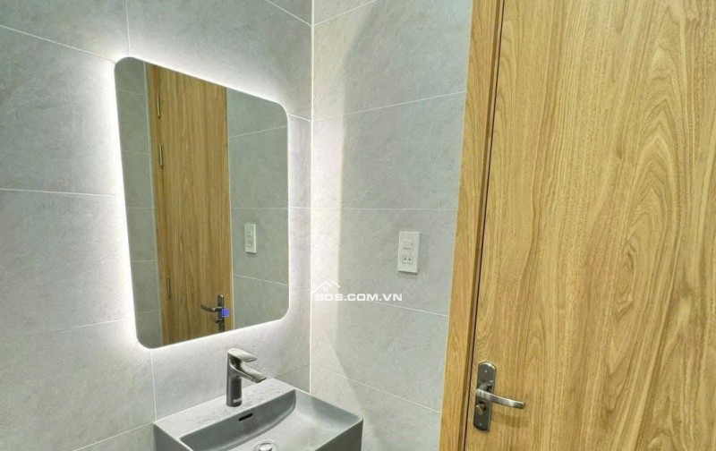 CẦN TIỀN BÁN GẤP CĂN NHÀ 1 TRỆT 2 LẦU THIẾT KẾ SANG TRỌNG, BÁN NHANH CHO KHÁCH THIỆN CHÍ