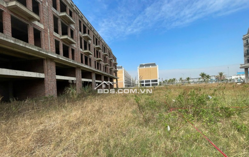 CHÍNH CHỦ - (120M2) GIÁ CHỈ 4,2 TỶ - TRUNG TÂM ĐẢO TUẦN CHÂU sát bến du thuyền, view trực biển