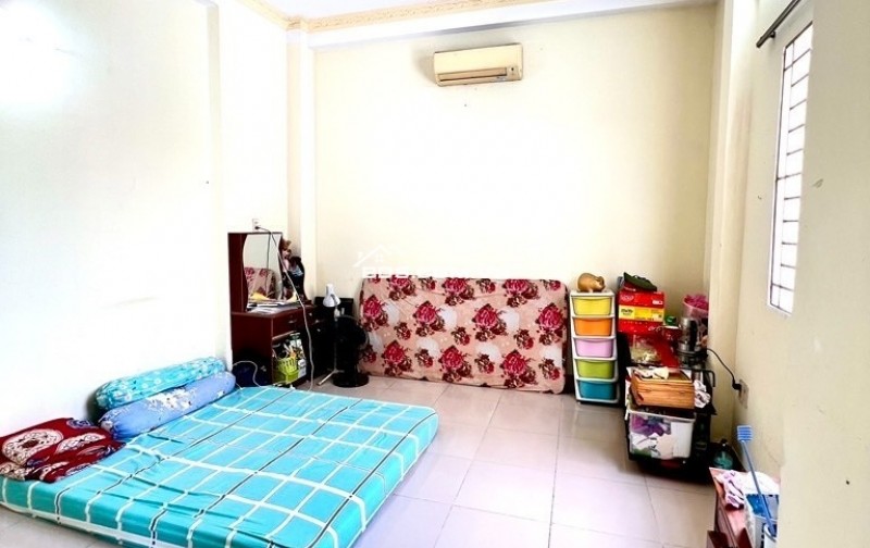 Bán Gấp Nhà Hẻm Võ Thị Nhờ, Q7: 76m2, 3 Tầng, 5PN, Giá Chỉ 6.8 Tỷ