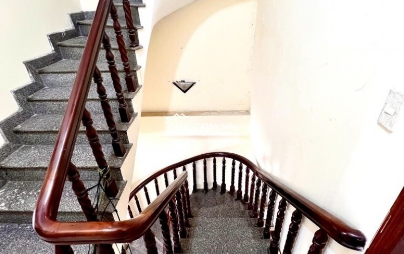 Bán Gấp Nhà Hẻm Võ Thị Nhờ, Q7: 76m2, 3 Tầng, 5PN, Giá Chỉ 6.8 Tỷ
