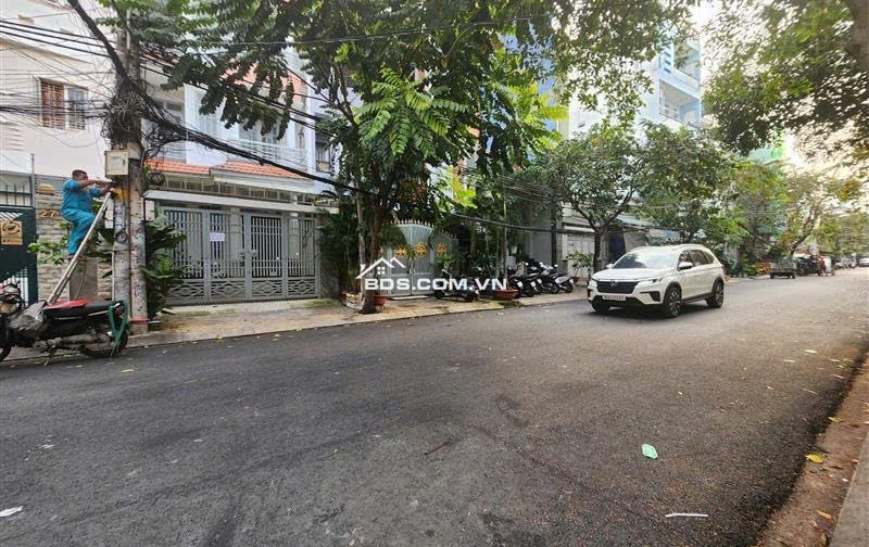 Nhà phố 3 tầng đường 77 Tân Quy, 48.3m², giá chỉ 6.5 tỷ – full nội thất