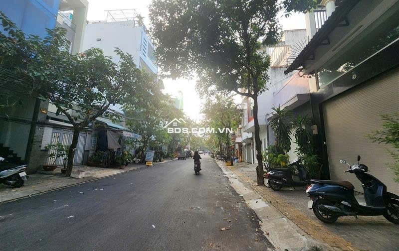 Nhà phố 3 tầng đường 77 Tân Quy, 48.3m², giá chỉ 6.5 tỷ – full nội thất