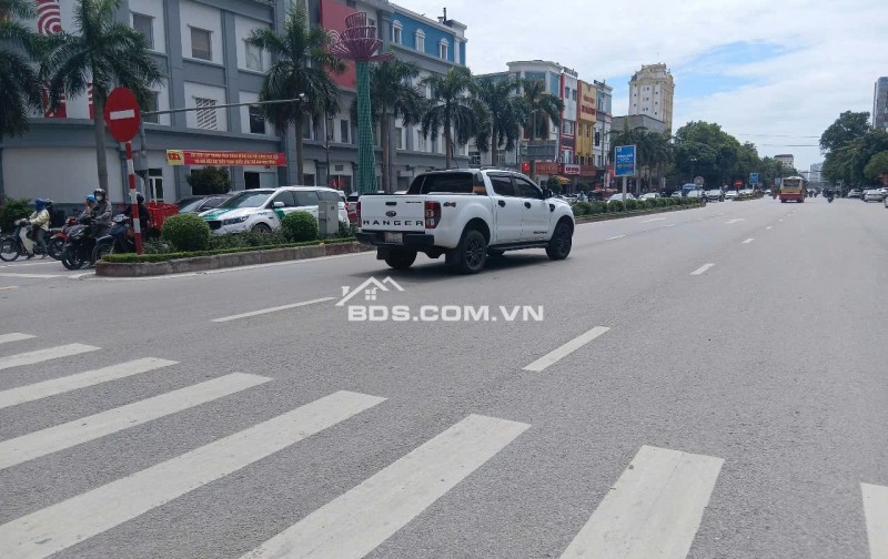 SIÊU PHẨM LÔ GÓC 3 MẶT ĐƯỜNG KINH DOANH NGAY TTTP VINH CÓ 102. LH:0362367607, 0949604798.