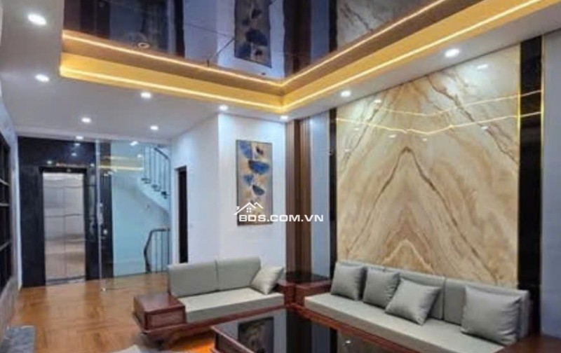 Nhà Tây Hồ 2 thoáng, 32 m, 5 tầng, oto ngủ trong nhà, nhà đẹp ở ngay!