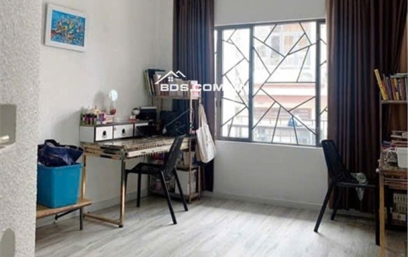1 căn ra MT Huỳnh Văn Bánh - 116m2 - 17,4Tỷ TL.