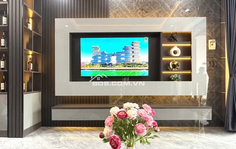 2 Căn nhà liền kề mới 100% . Ngay Khu Trung Nguyên - Nguyễn Đình Chiểu - Nguyễn Khuyến 4x21  tc 100% 
Giá 4.500.000.000 
Vị Trí nằm đối diện Khu