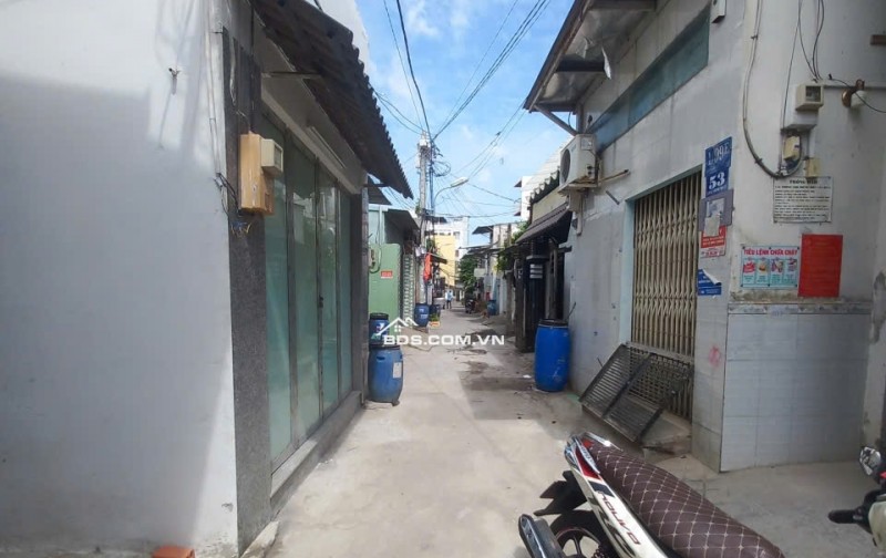 NHÀ BÁN 1 LẦU – GẦN MẶT TIỀN NGUYỄN VĂN QUÁ – CHỈ 1.4 TỶ. LH:0984295419.