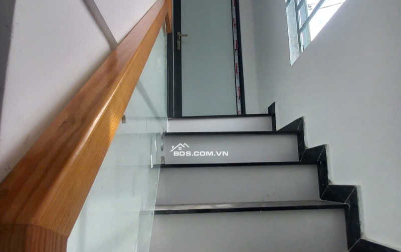 NHÀ BÁN 1 LẦU – GẦN MẶT TIỀN NGUYỄN VĂN QUÁ – CHỈ 1.4 TỶ. LH:0984295419.