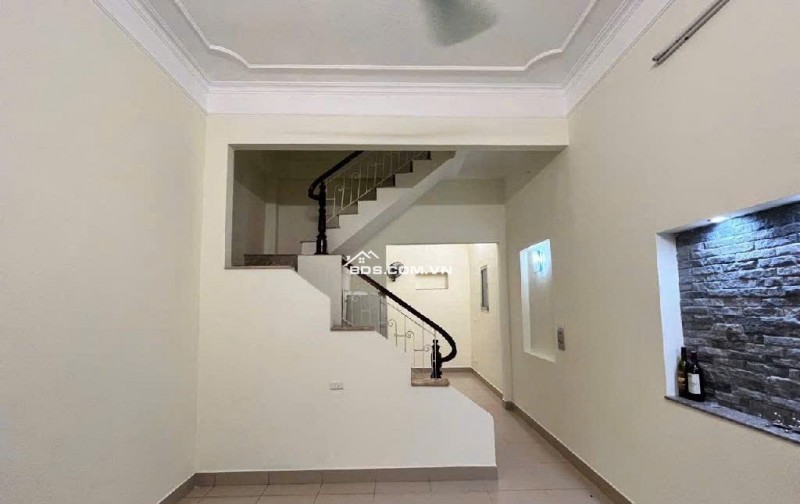 Hàng hiếm Nhà Tây Hồ 55m, cực hiếm oto qua nhà, mặt .tiền.5.2 đẹp!