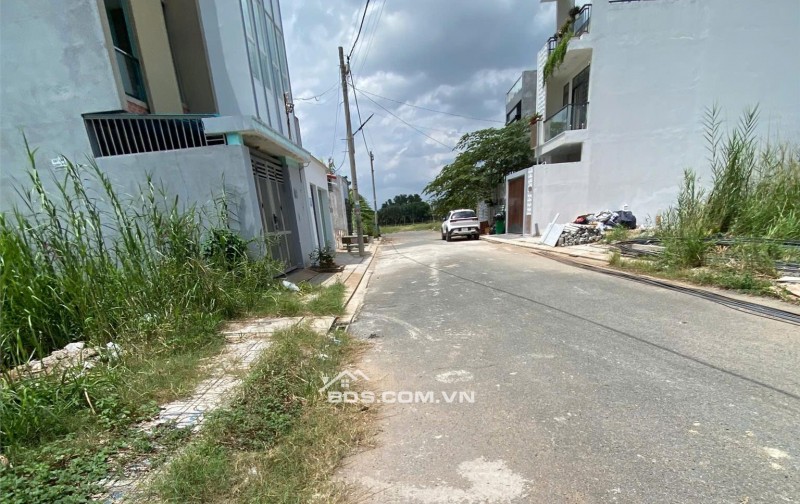 BÁN ĐẤT PHÂN LÔ 150M² FULL THỔ CƯ – HẺM XE TẢI TRÁNH ĐƯỜNG VÕ VĂN HÁT – P. LONG TRƯỜNG, Q9 – GIÁ CHỈ 5.3 TỶ
