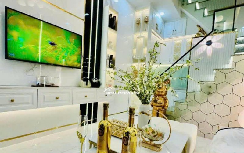 TINH HOA PHÂN KHÚC 8 T.Ỷ NHỈNH - TRUNG TÂM PHƯỜNG PHÚ THUẬN, QUẬN 7