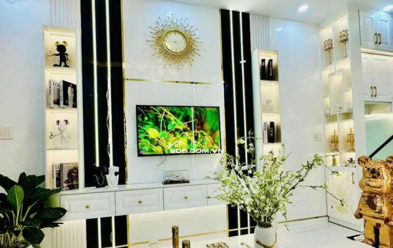 TINH HOA PHÂN KHÚC 8 T.Ỷ NHỈNH - TRUNG TÂM PHƯỜNG PHÚ THUẬN, QUẬN 7