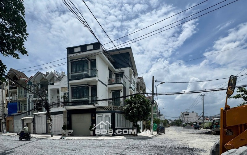 NHÀ MẶT PHỐ Căn Góc Huỳnh Thị Đồng , NHÀ BÈ - 56M2, 4 TẦNG, 4 PHÒNG NGỦ - GIÁ CHỈ 7.3 TỶ!