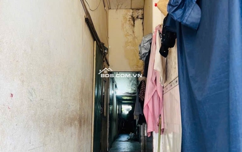 Bán dãy nhà 2 tầng hẻm xe hơi gần Bùi Văn Ba Quận 7 thu nhập cho thuê ổn định