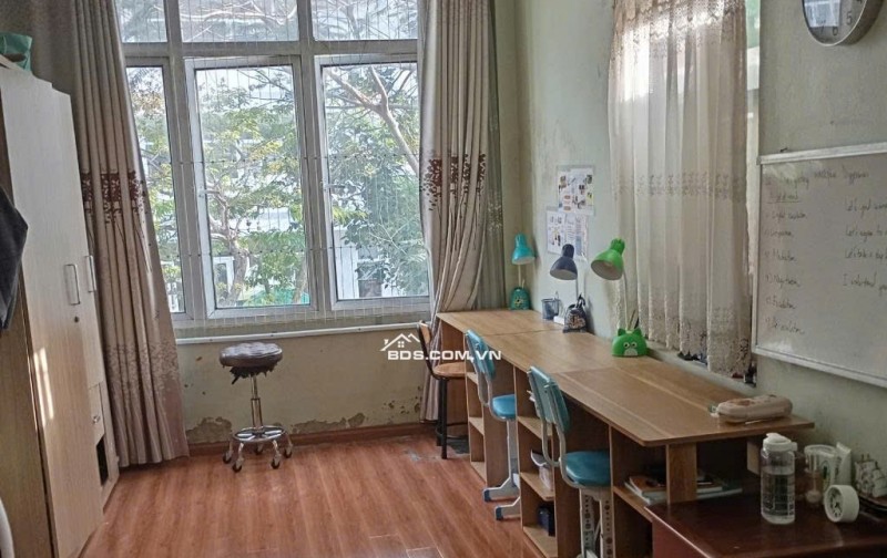 BÁN NHÀ ĐẸP NGÕ 5 HOÀNG QUỐC VIỆT – 54M² – 5 TẦNG – GIÁ CHỈ 10 TỶ – Ô TÔ GẦN NHÀ