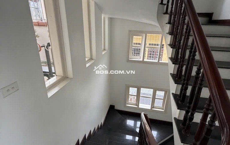 biệt thự mini xuan đỉnh 87m 4 tầng .lô góc.nội thất xịn.sát cv hòa bình,gần chợ đầu mối phố lộc