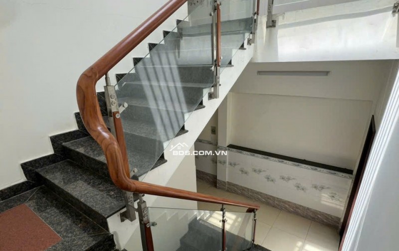 SÁT MẶT TIỀN  PHÚ THỌ HÒA, TÂN PHÚ: 82M2, 2 TẦNG, 3PN, CHỈ NHĨNH 8 TỶ ,SỔ HỒNG RIÊNG - SANG TÊN NHANH