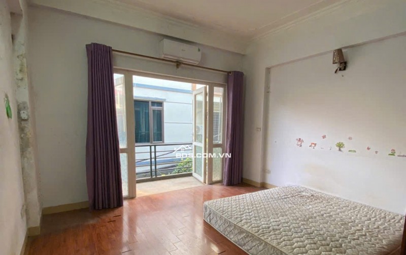 Bán nhà dân phố Triều Khúc, HN. DT 62m2, 4 tầng, giá 13.3 tỷ. LH: 0568433999