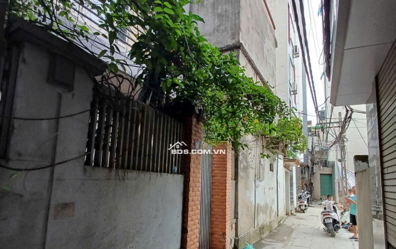 Bán nhà dân phố Triều Khúc, HN. DT 62m2, 4 tầng, giá 13.3 tỷ. LH: 0568433999