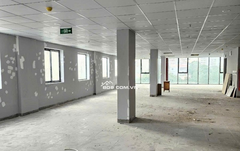 Bán toà VP mặt phố Vũ Tông Phan, lô góc 3 thoáng, vỉa hè, 310m2 x 10 tầng x MT 11m 143 tỷ