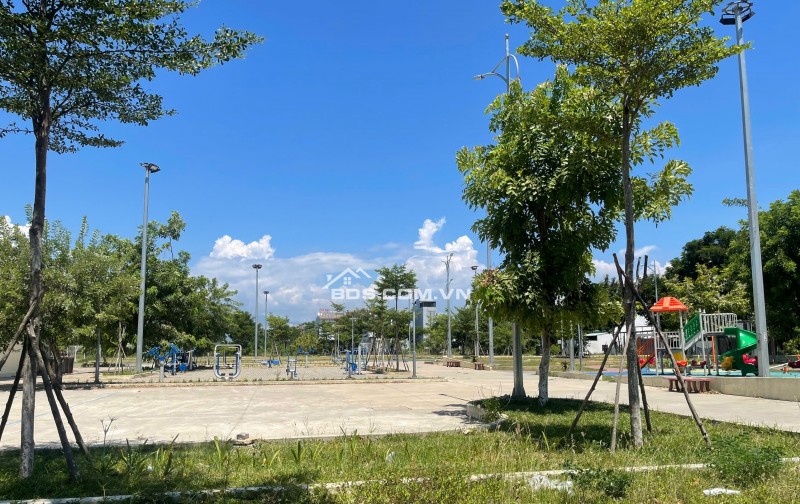 BÁN LÔ BA TÙNG 3 - LÊ THÌ HIẾN - NGŨ HÀNH SƠN, DT 100M2, CHỈ 3.48 TỶ. LH: 0349637881