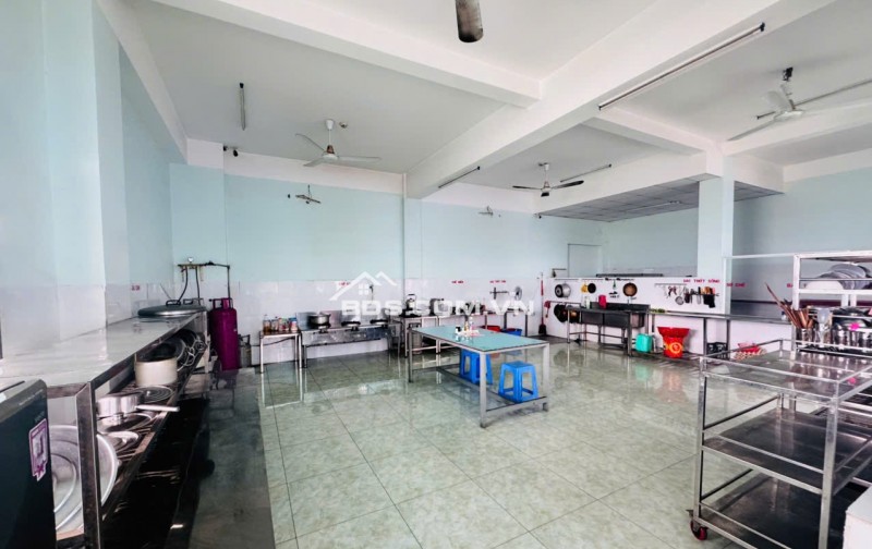 BÁN GẤP  TRƯỜNG MẦM NON ĐANG HOẠT ĐỘNG – BÌNH CHUẨN, THUẬN AN