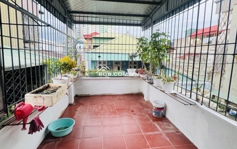 VĨNH PHÚC BA ĐÌNH-DT 30M GIÁ 7 TỶ 700-NHÀ ĐẸP,LÔ GÓC,BA GÁC ĐỖ,CÁCH Ô TÔ 50M,NGÕ THÔNG