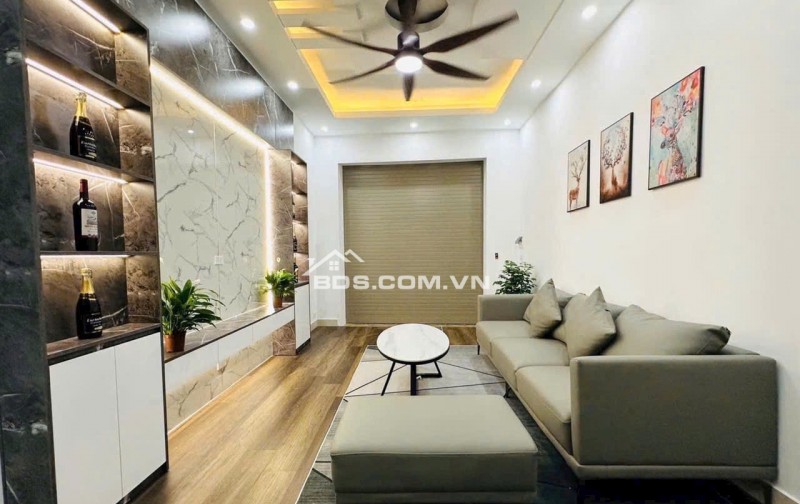 Siêu phẩm lô góc tập thể tầng 1 Trường Chinh 3 mặt thoáng, full đồ ở ngay. ô tô đỗ cầu thang 3PN + 2WC khép kín giá nhỉnh 4 tỷ dt 85 m2