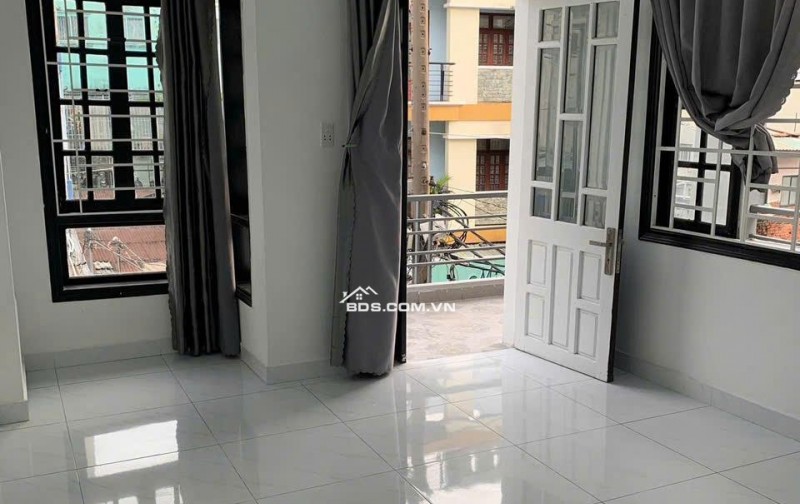 MẶT TIỀN KINH DOANH CỰC VÍP - LÔ GÓC - GẦN CHỢ TRẦN VĂN QUANG - VỪA CHO THUÊ VỪA KHAI THÁC CHDV.