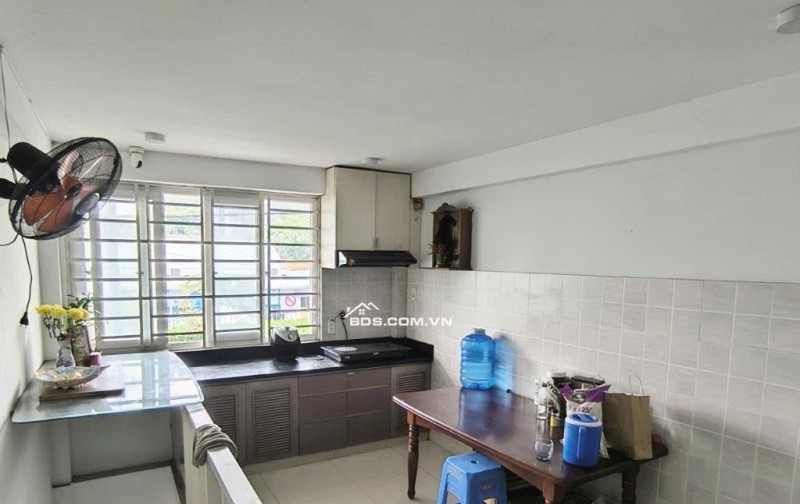 NHÀ BÁN GẤP ĐƯỜNG PHẠM VĂN ĐỒNG-42M2-8,8 TỶ