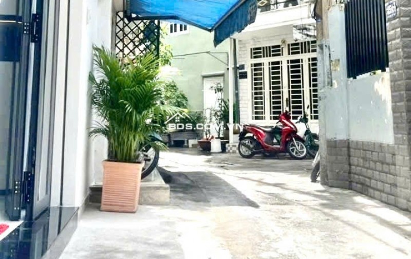Hẻm xe hơi Quận 10- ĐH Kinh Tế- 3 Phòng ngủ 4 Tầng 5m ngang: 6 Tỷ hơn (số tiến 3456) VŨ 0933910039