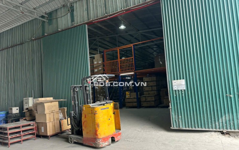Cho thuê 700m-3500m  kho xưởng tại Cầu Diễn