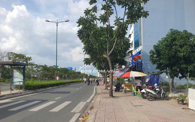 ĐẤT CẦN BÁN GẤP ĐƯỜNG PHẠM VĂN ĐÔNG-THỦ ĐỨC- 95M2- GIÁ 17 TỶ