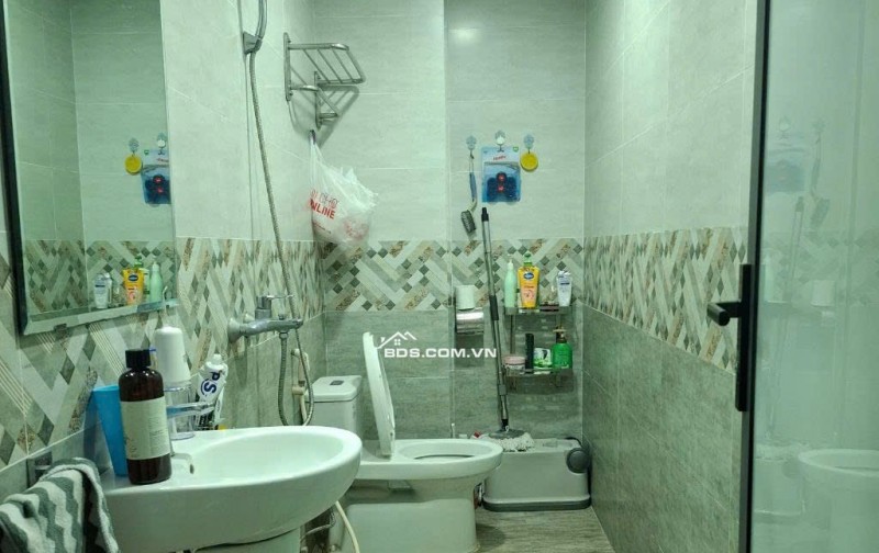 Nhà Trần Quốc Hoàn 60m2 x 4T x MT5m, PLô, ô tô, giá 21.8 tỷ