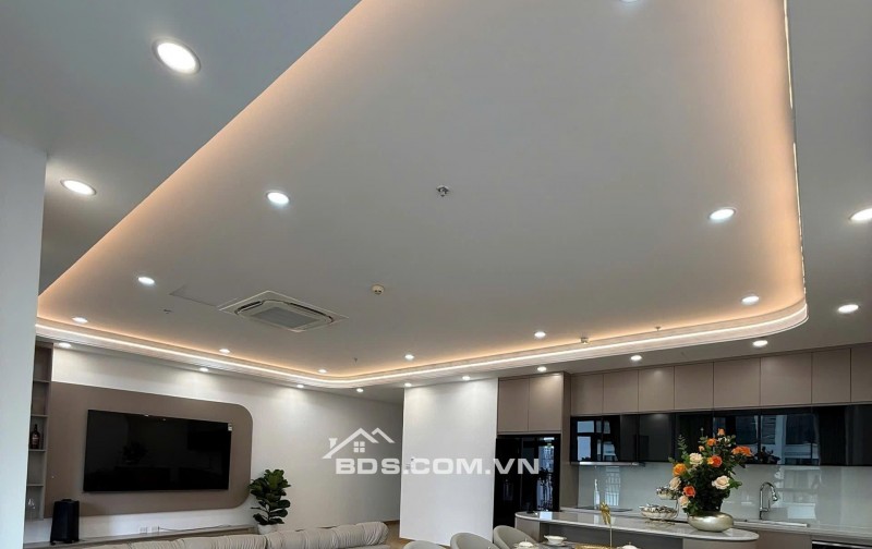 Khu đô thị Royal City đa tiện ích quần thể rộng bậc nhất Thanh Xuân , Hà Nội , bán căn 3PN