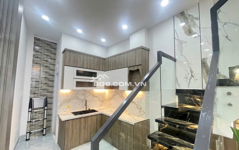 BÁN NHÀ Q6 THÔNG BÀ HOM RA CHỢ PHÚ LÂM, DT 3X11, CHỈ 4.5 TỶ. LH:0938135251.