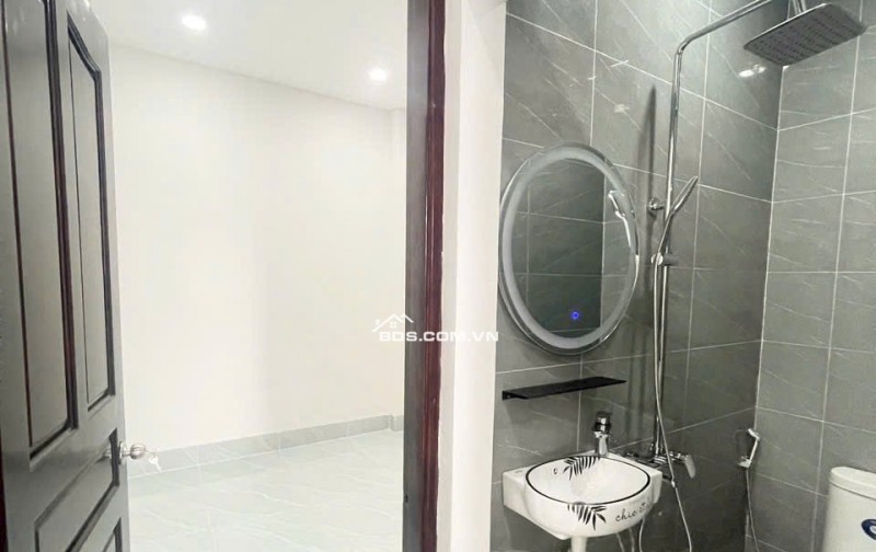 BÁN NHÀ Q6 THÔNG BÀ HOM RA CHỢ PHÚ LÂM, DT 3X11, CHỈ 4.5 TỶ. LH:0938135251.