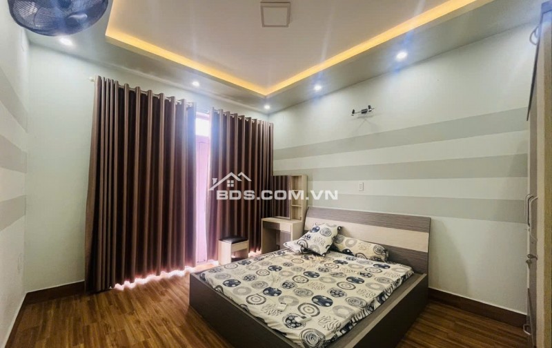 BÁN NHÀ ĐƯỜNG HXH CHÁNH HƯNG F4Q8 (70M2 X 5 TẦNG) SHR CHỈ 10 TỶ. LH:0907822504 .