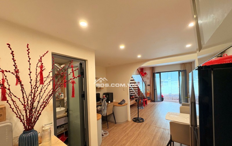 Nhà Lê Độ phù hợp vk ck trẻ hoặc đầu tư. Nội thất cao cấp, giá hợp lý