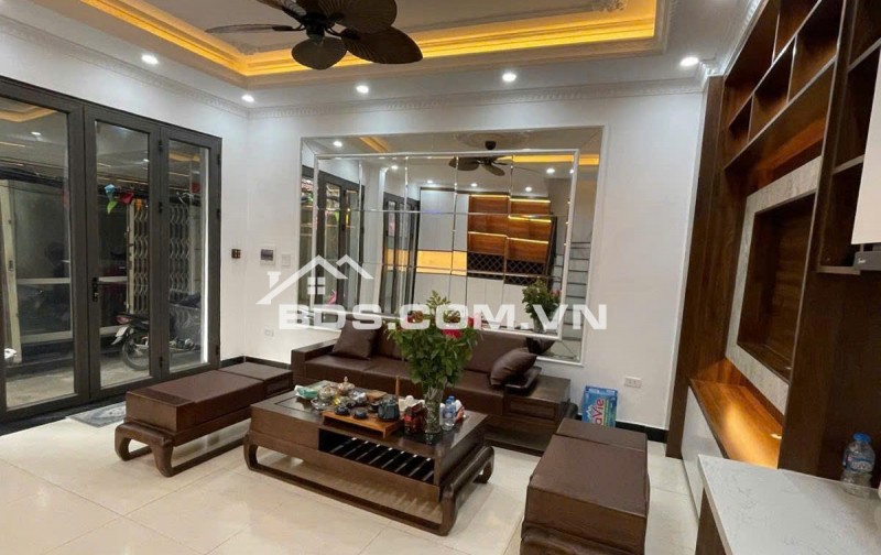 SIÊU PHẨM TÂY HỒ MỚI ĐẸP Ở NGAY FULL NỘI THẤT  RẤT HIẾM , CÁCH PHỐ 30M NGÕ THÔNG - TRÍCH SÀI - VÕNG THỊ - THỤY KHUÊ VÀI PHÚT ĐI BỘ RA HỒ TÂY 42M  SỔ
