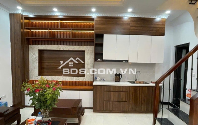 SIÊU PHẨM TÂY HỒ MỚI ĐẸP Ở NGAY FULL NỘI THẤT  RẤT HIẾM , CÁCH PHỐ 30M NGÕ THÔNG - TRÍCH SÀI - VÕNG THỊ - THỤY KHUÊ VÀI PHÚT ĐI BỘ RA HỒ TÂY 42M  SỔ