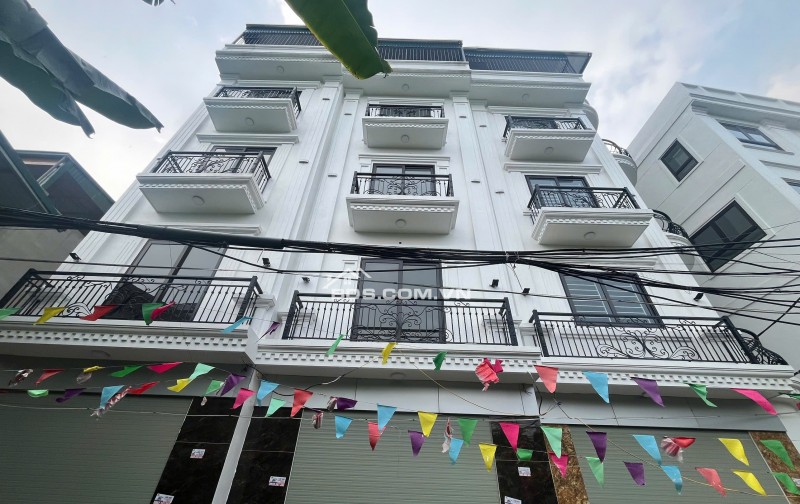BÁN NHÀ ĐÔNG LA -HOÀI ĐỨC- 30M-5 TẦNG-4.3 TỶ -Ô TÔ ĐỖ CỔNG