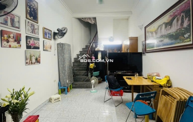 ĐỐNG ĐA - CHỈ 8 TỶ CÓ NHÀ 33M X 4 TẦNG - NGÕ THÔNG, KINH DOANH, 10M RA Ô TÔ TRÁNH, Ô TÔ  DỪNG ĐỖ NGÀY ĐÊM  