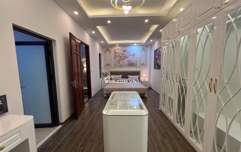 HOA HẬU THANH XUÂN- PHÂN LÔ 6 TẦNG CÒN MỚI ĐẸP- Ô TÔ ĐỖ CỬA- KINH DOANH TẤP NẬP- FULL NỘI THẤT