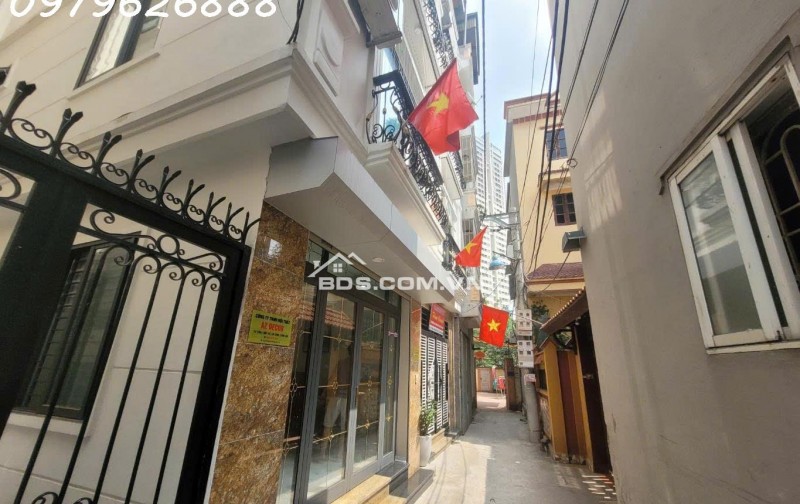 NHÀ ĐẸP HÀ ĐÔNG Ở NGAY. ĐƯỜNG THÔNG HÈ THOÁNG, CÁCH ĐƯỜNG LỚN 10M
30x5T